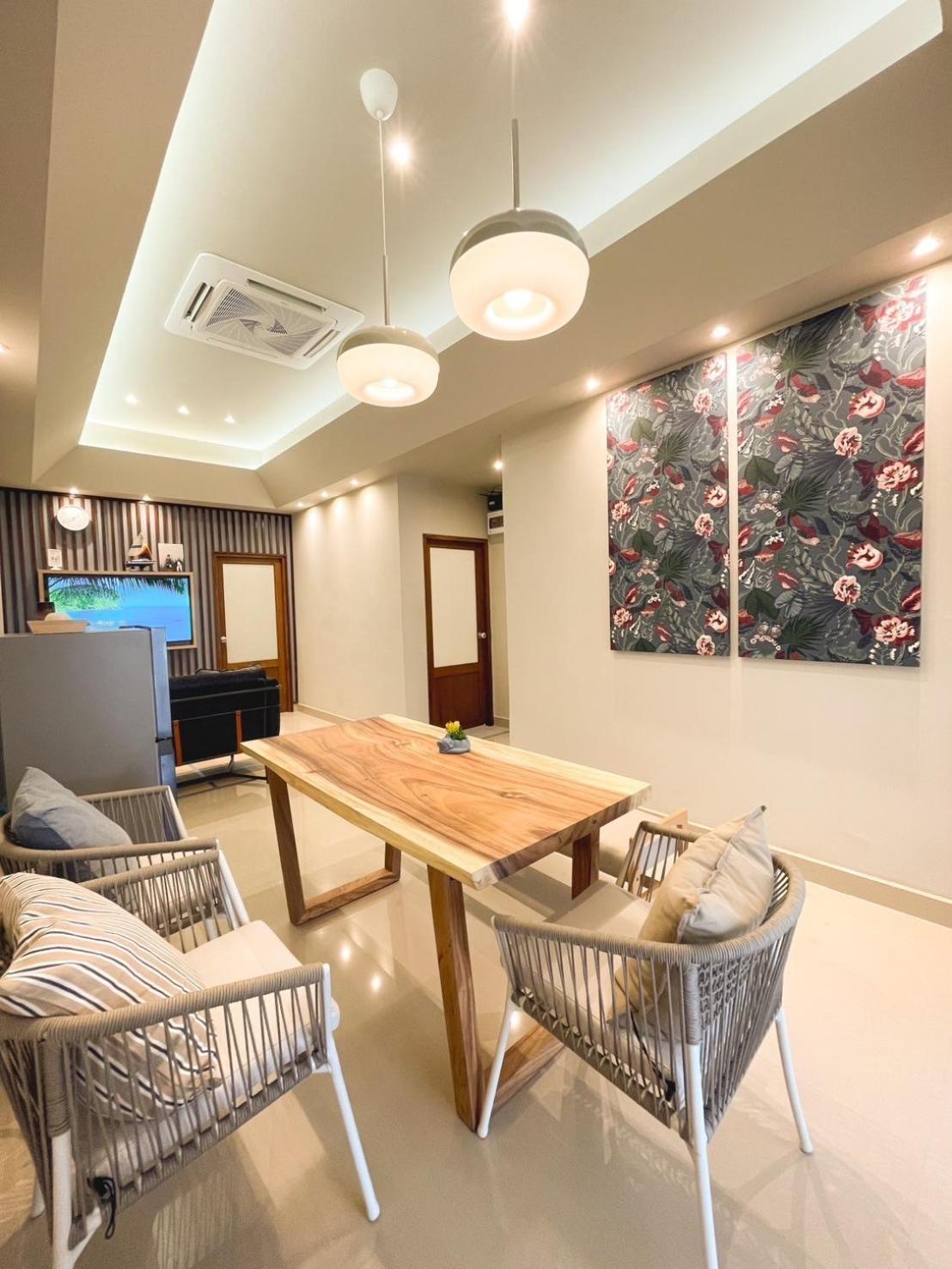 Aoboun House Bangsaen บ้านโอบอุ่น บางแสน Extérieur photo
